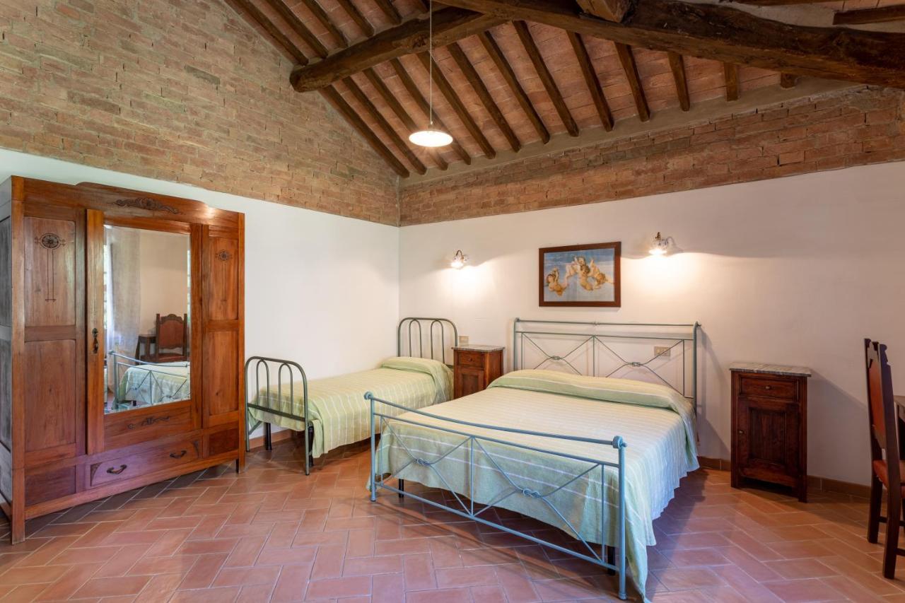 Agriturismo S. Eurosia Монтальчино Экстерьер фото