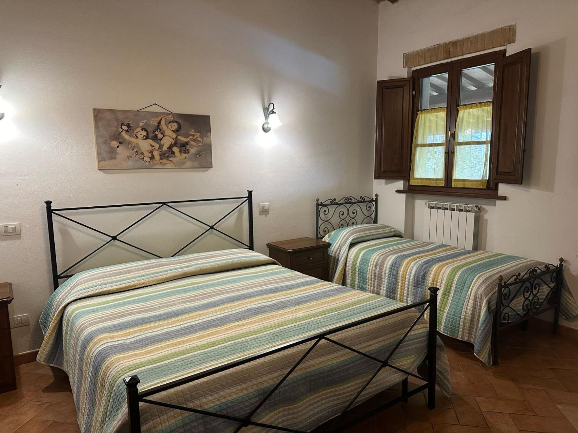 Agriturismo S. Eurosia Монтальчино Экстерьер фото